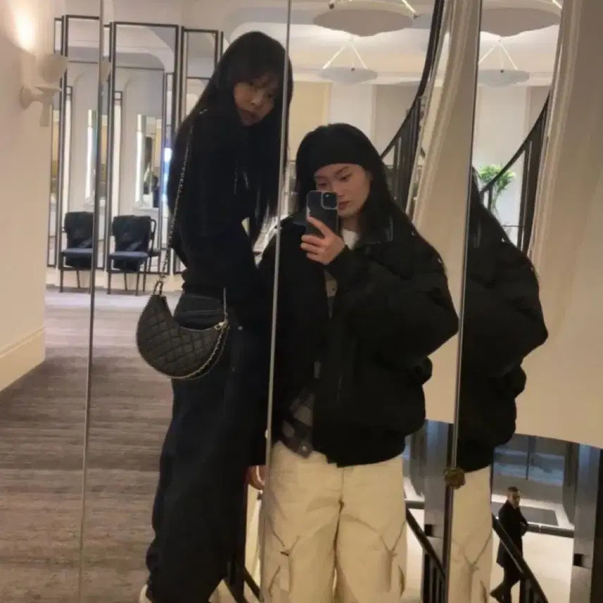 [BUNJANG] Black Chanel Half-Moon Bag (Jennie Worn) / 샤넬 반달백 블랙 (제니착용)