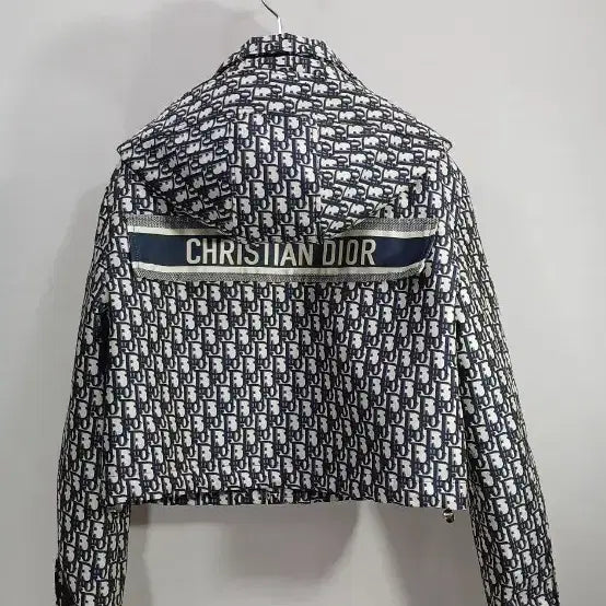 [SOLD OUT] 크리스챤디올 오블리크 크롭 후드 자켓