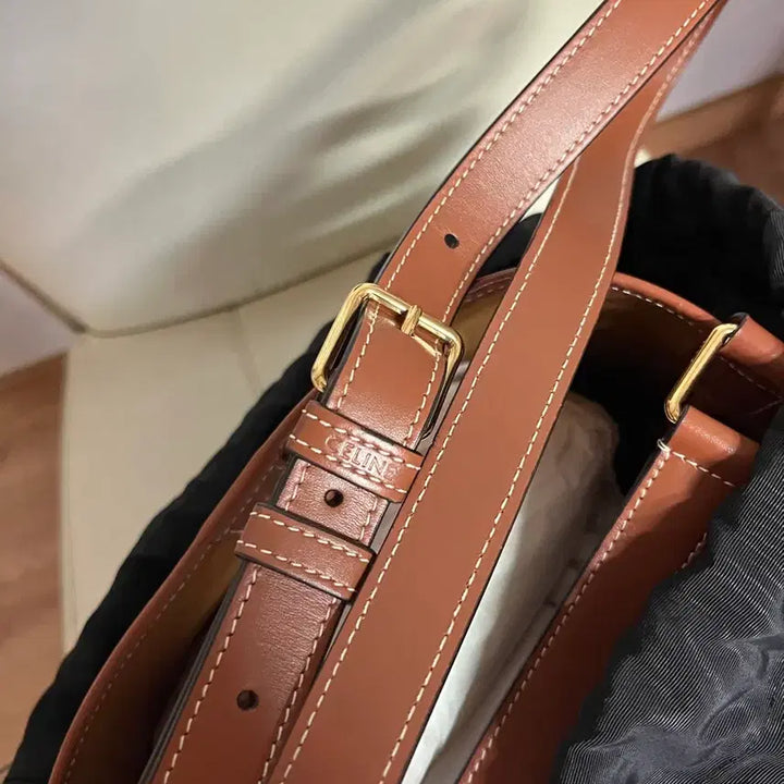 [BUNJANG] Celine Triomphe Bucket Bag Small / 셀린느 트리오페 버킷백 스몰