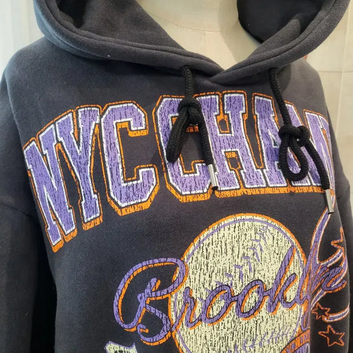 [BUNJANG] NYC Champ Brooklyn Fleece Hoodie / NYC 챔프 브루클린 기모 후드티