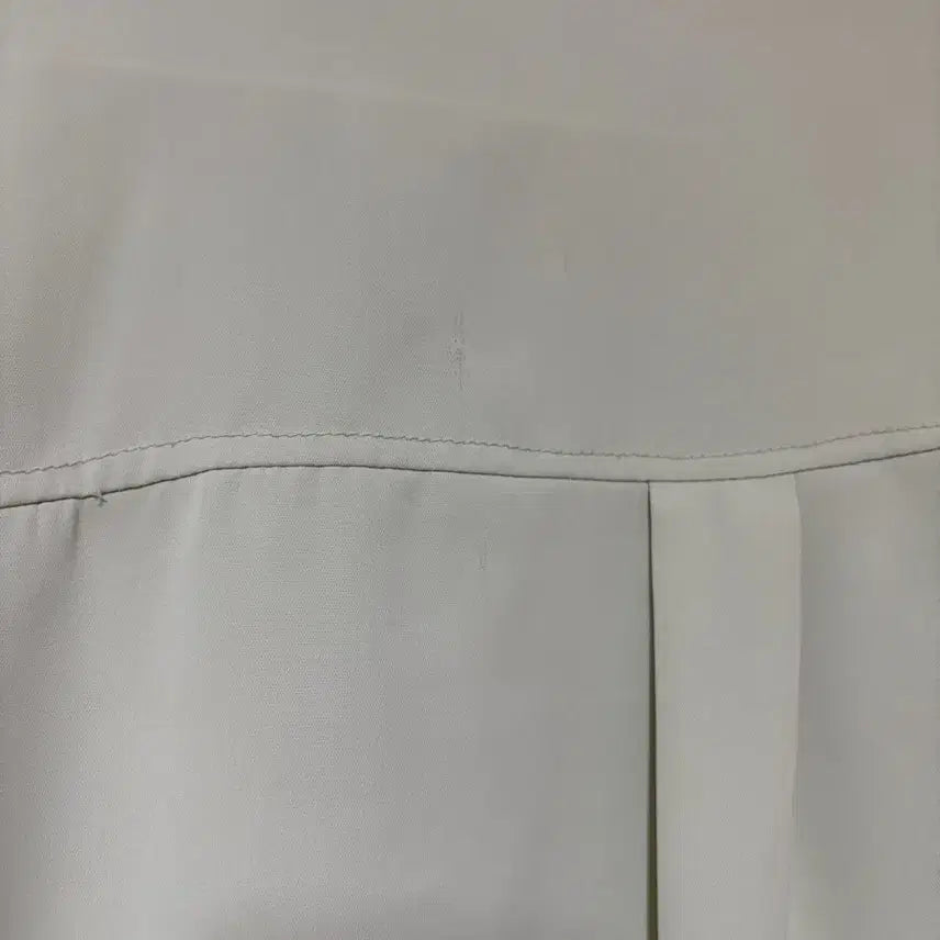 [BUNJANG] Wardrobe Collection: Off-Shoulder Knit & Melon Shirt / 옷장 정리 옷정리 옷 모음 셔츠 니트 가디건