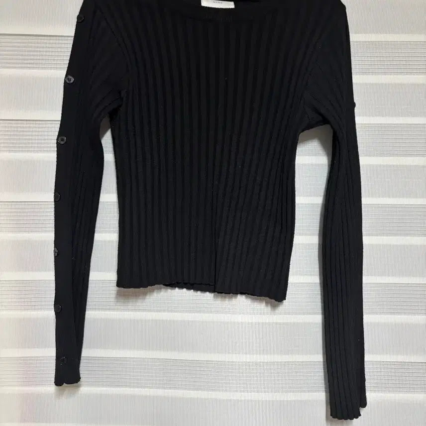 [BUNJANG] Assorted Knitwear and Tops / 옷장 정리 옷정리 옷 모음 니트 가디건