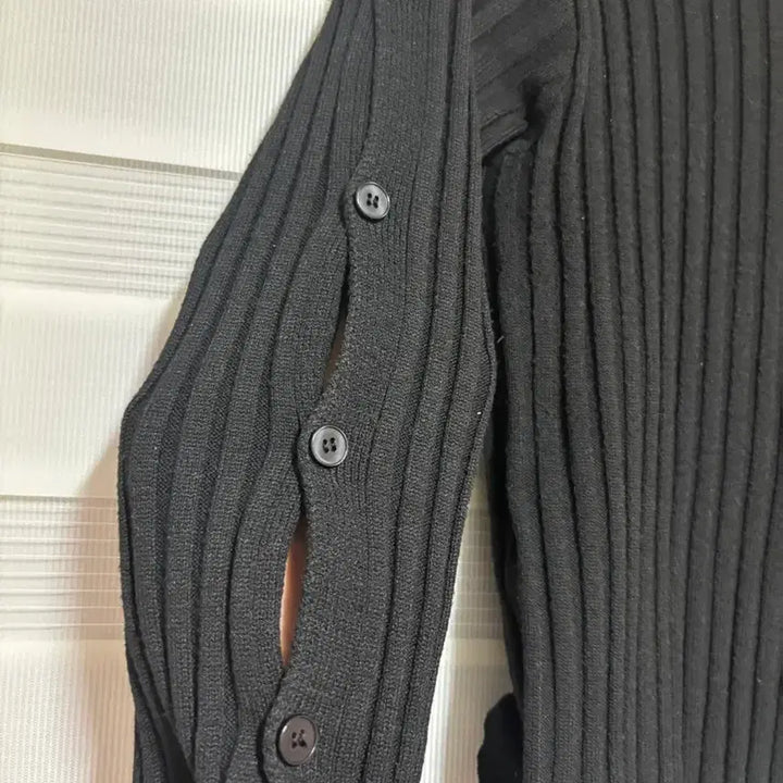 [BUNJANG] Assorted Knitwear and Tops / 옷장 정리 옷정리 옷 모음 니트 가디건