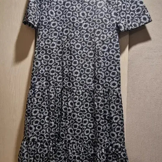 [SOLD OUT] 플라워 패턴 반팔 롱 원피스