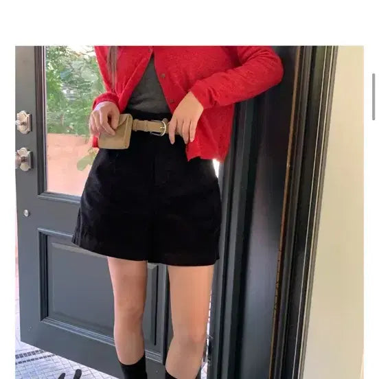 [BUNJANG] Morearound Corduroy Pleated Shorts / 모어라운드 팬츠.스커트 데어 코듀로이 숏 팬츠 플리츠 블랙