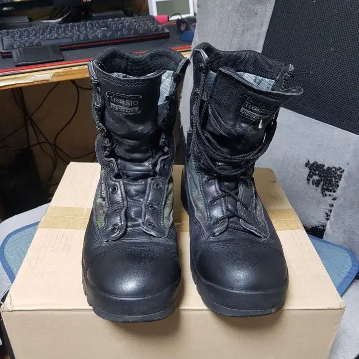 [BUNJANG] Treksta Black Hiking Boots 255M / 트렉스타 검정색 등산 전투화 워킹화 군화 255M 판매
