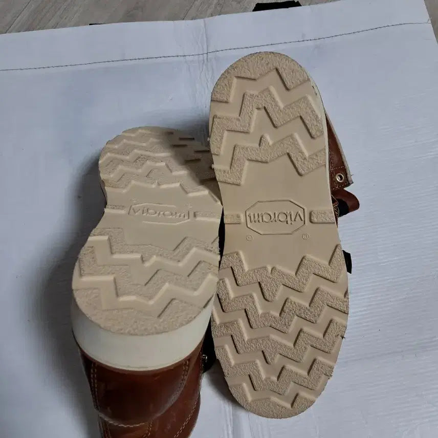 [BUNJANG] Thorogood Moc Toe Work Boots / Thorogood 소로굿 목토 워커 부츠 250~255(남여공용)