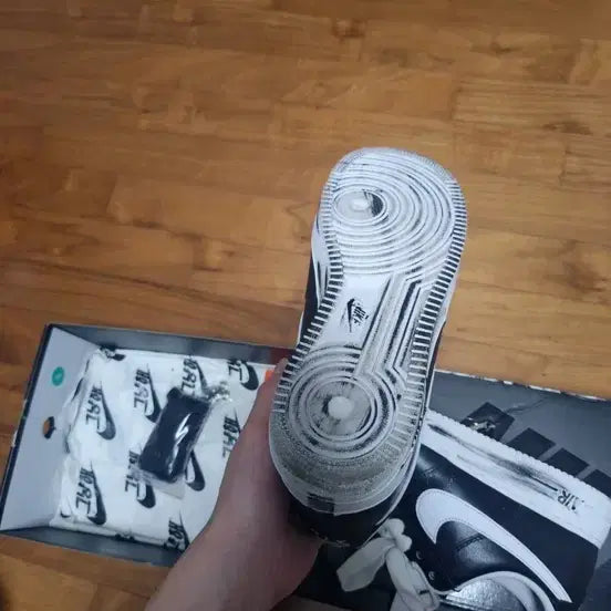 [BUNJANG] Nike x Peaceminusone Air Force 1 Low Paranoise Sneakers / [295] 나이키 x 피스마이너스원 에어포스 1 로우 파라노이즈