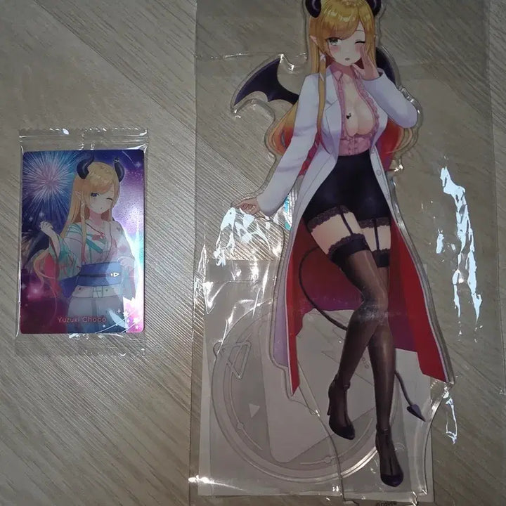 [BUNJANG] Hololive Yuzuki Choco Acrylic Stand + Photocard / 홀로라이브 유즈키 초코 아크릴 스탠드 + 포토카드