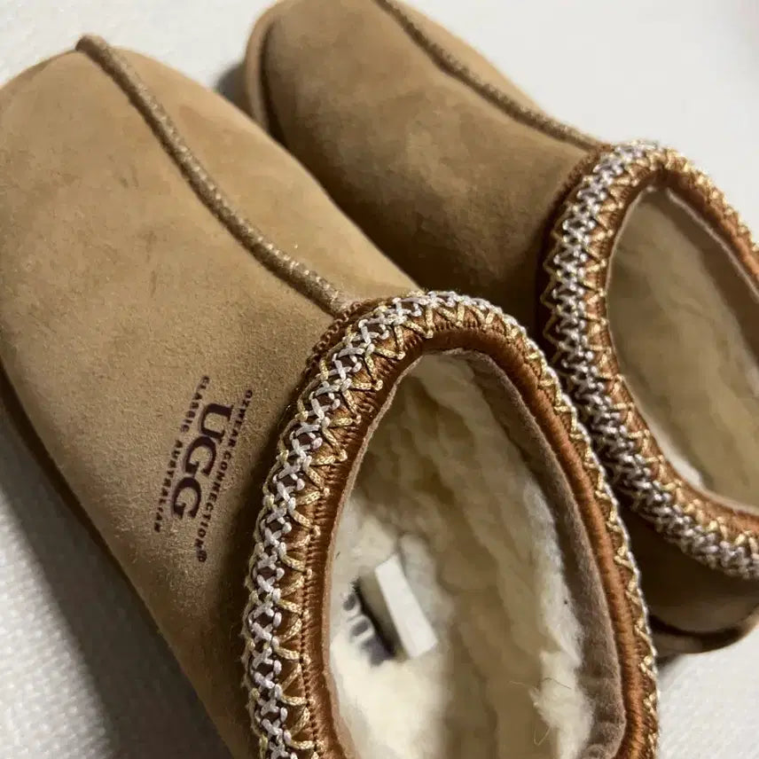 [BUNJANG] UGG Tasman Slippers (240-245) / 호주 어그 타스만 슬리퍼 (240-245)