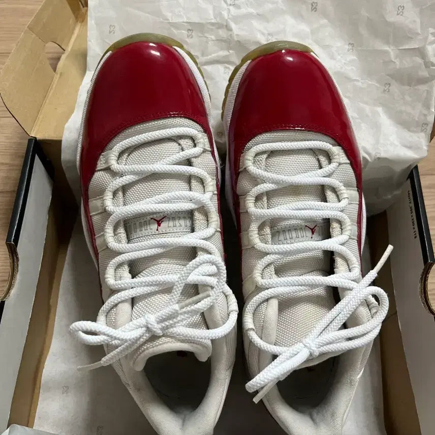 [BUNJANG] Air Jordan 11 Retro Low Varsity Red NAKOTAB / 조던 11 레트로 로우 바시티레드 나코탭