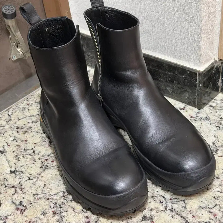 [BUNJANG] In Silence Runner Boots 43 / 인사일런스/러너 부츠/43