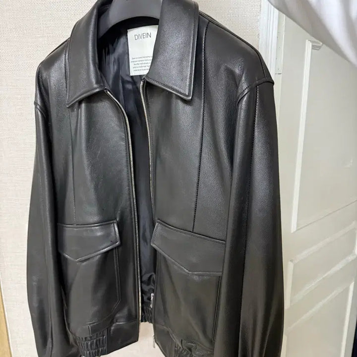 [BUNJANG] Dive in Black Leather A-2 Jacket / 다이브인 블랙 레더 A-2 자켓
