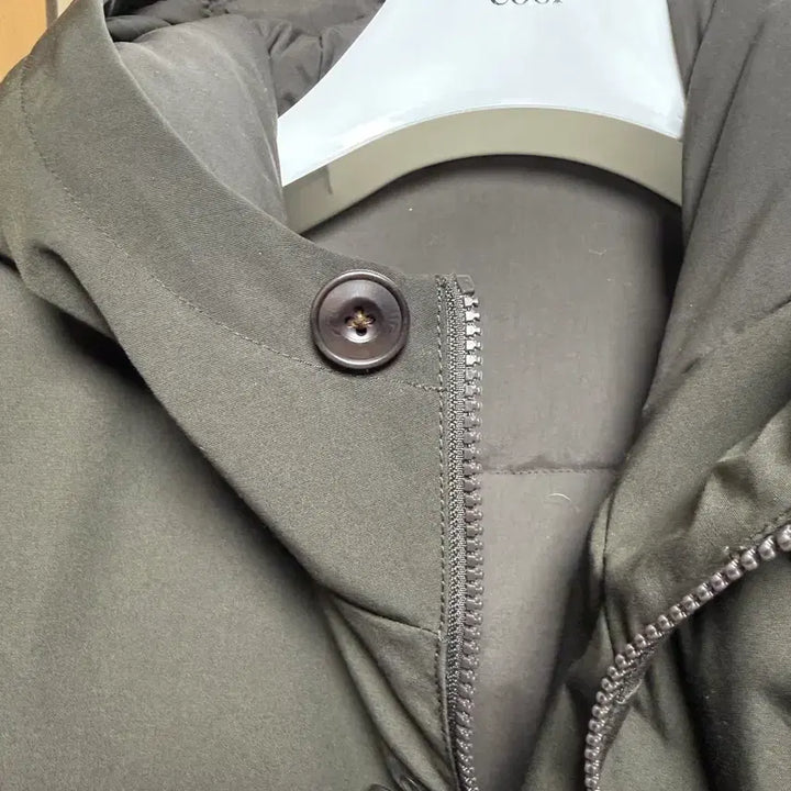 [BUNJANG] Courts Button Duck Flight Bomber Padded Jacket M / 쿠어 버튼 덕 플라이트 봄버 패딩 M