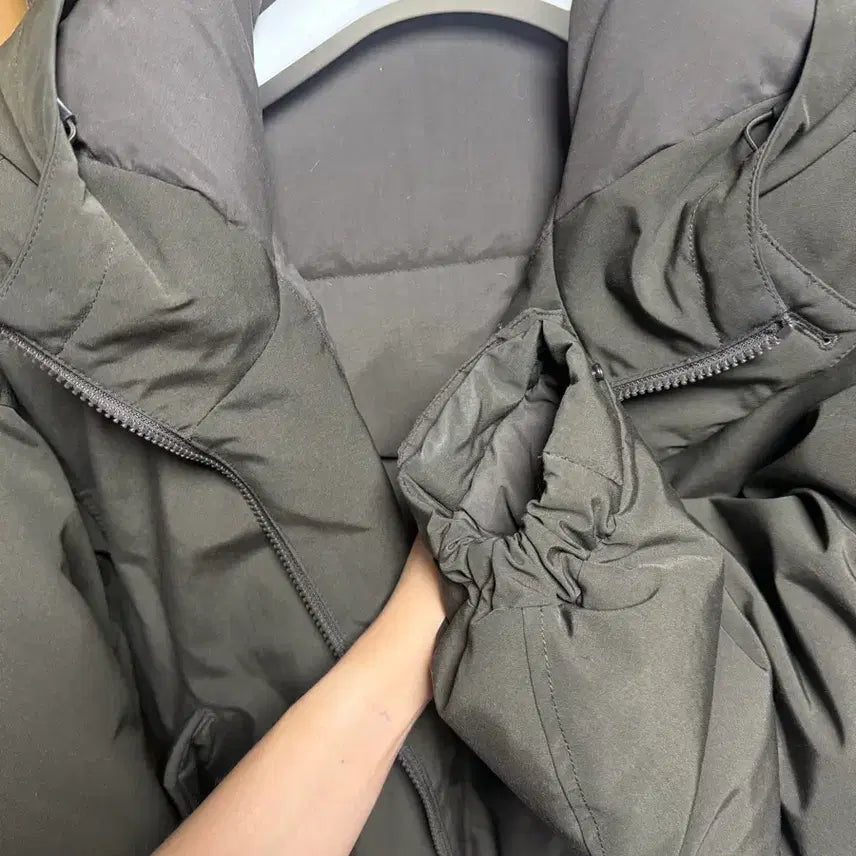 [BUNJANG] Courts Button Duck Flight Bomber Padded Jacket M / 쿠어 버튼 덕 플라이트 봄버 패딩 M