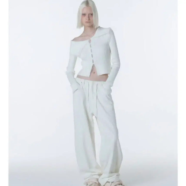 [BUNJANG] Ordinary Holiday Corduroy Wide Pants / 원더플레이스 오디너리 홀리데이 코듀로이 와이드 팬츠