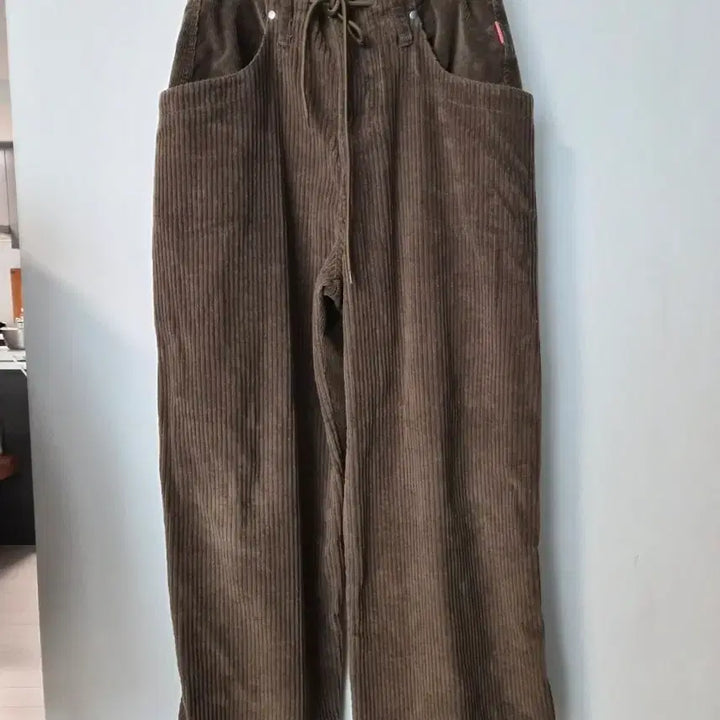 [BUNJANG] Ordinary Holiday Corduroy Wide Pants / 원더플레이스 오디너리 홀리데이 코듀로이 와이드 팬츠