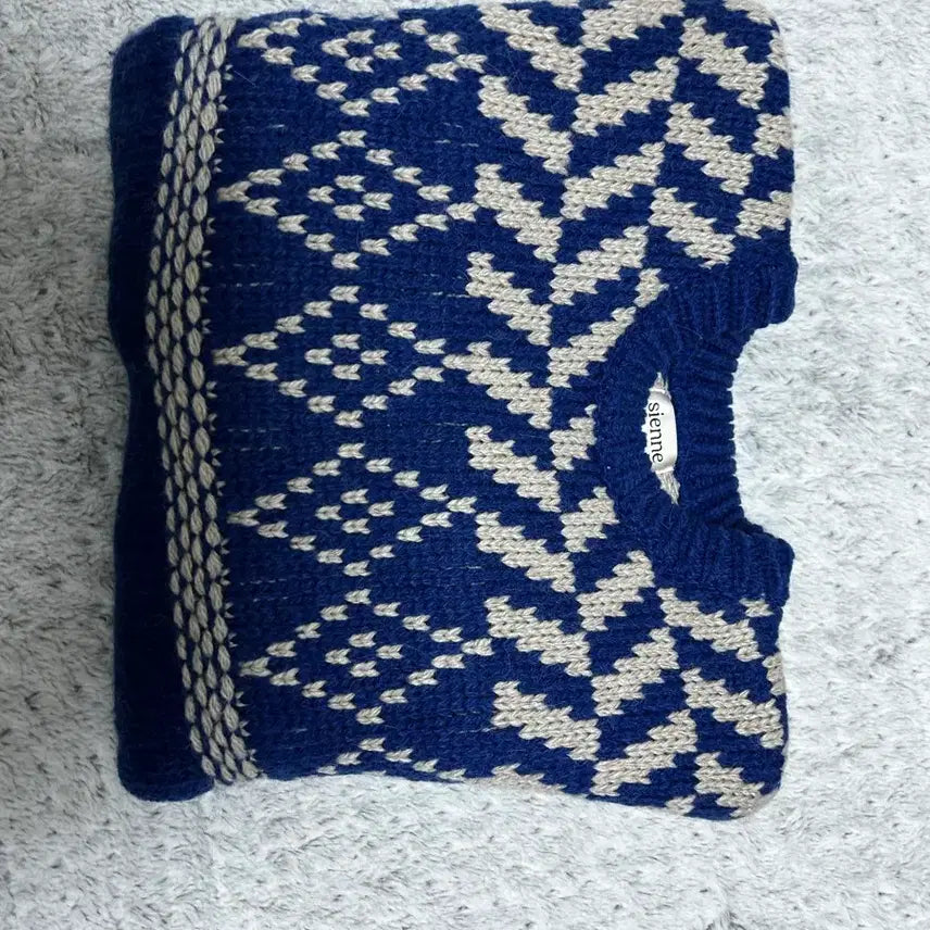 [BUNJANG] Sienne Noel Jacquard Knit Sweater / 시엔느 Noel 자카드 니트 블루