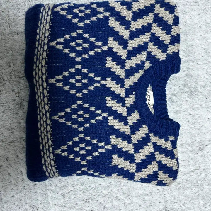 [BUNJANG] Sienne Noel Jacquard Knit Sweater / 시엔느 Noel 자카드 니트 블루