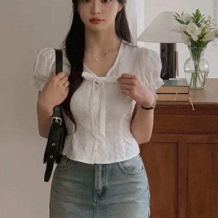 [BUNJANG] Puff Frill Blouse / 퍼프 프릴 블라우스