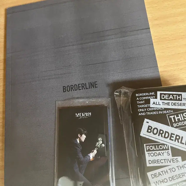[BUNJANG] Musical Borderline Program Book + Tin Case + Card Calendar / 뮤지컬 보더라인 프로그램북+틴케이스+카드달력