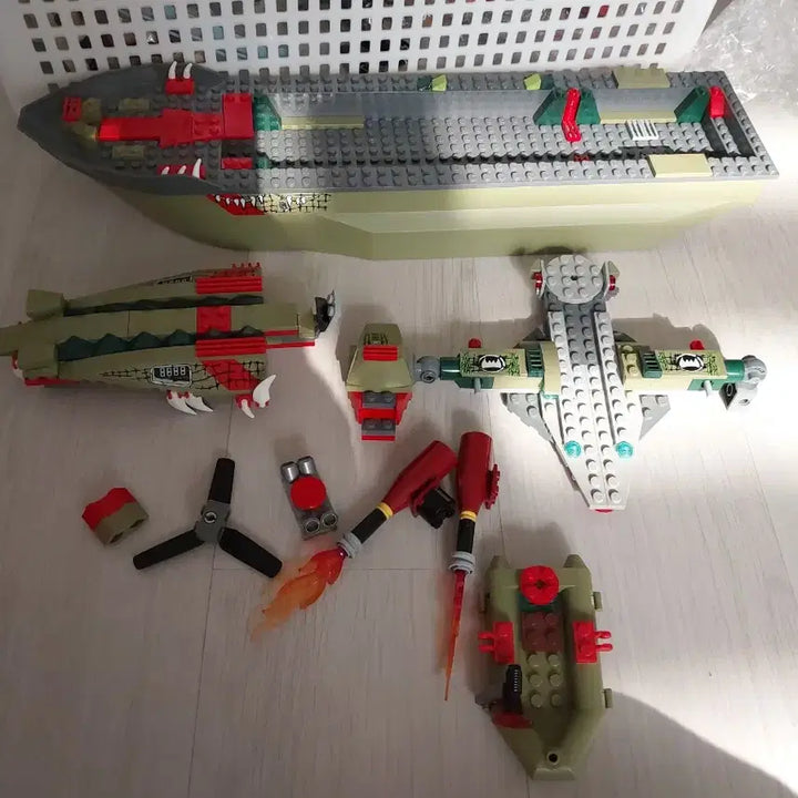 [BUNJANG] LEGO Legends of Chima Crocodile Gunboat Pirate Ship / 레고 키마 악어전함 해적선 사진상태에서