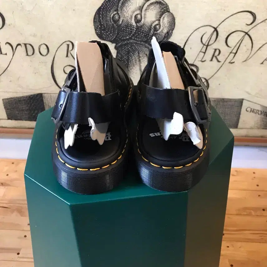 [BUNJANG] Dr. Martens KASSION Black Sandals UK 8 / (N)닥터마틴 KASSION 블랙 샌들 UK 8