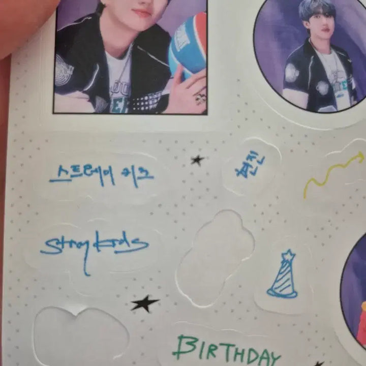 스트레이키즈 시즌그리팅 팔아요