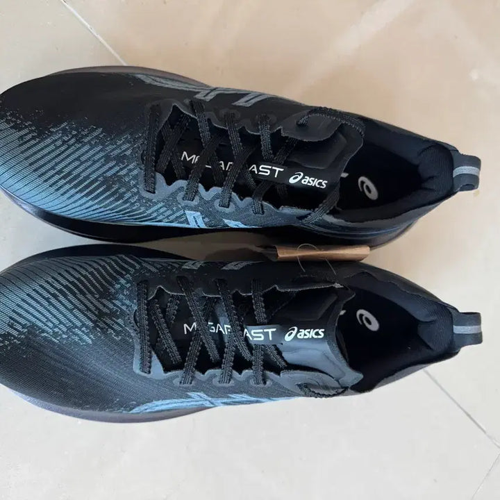 [BUNJANG] Asics Megablast Black 270 / 메가블라스트 블랙 270