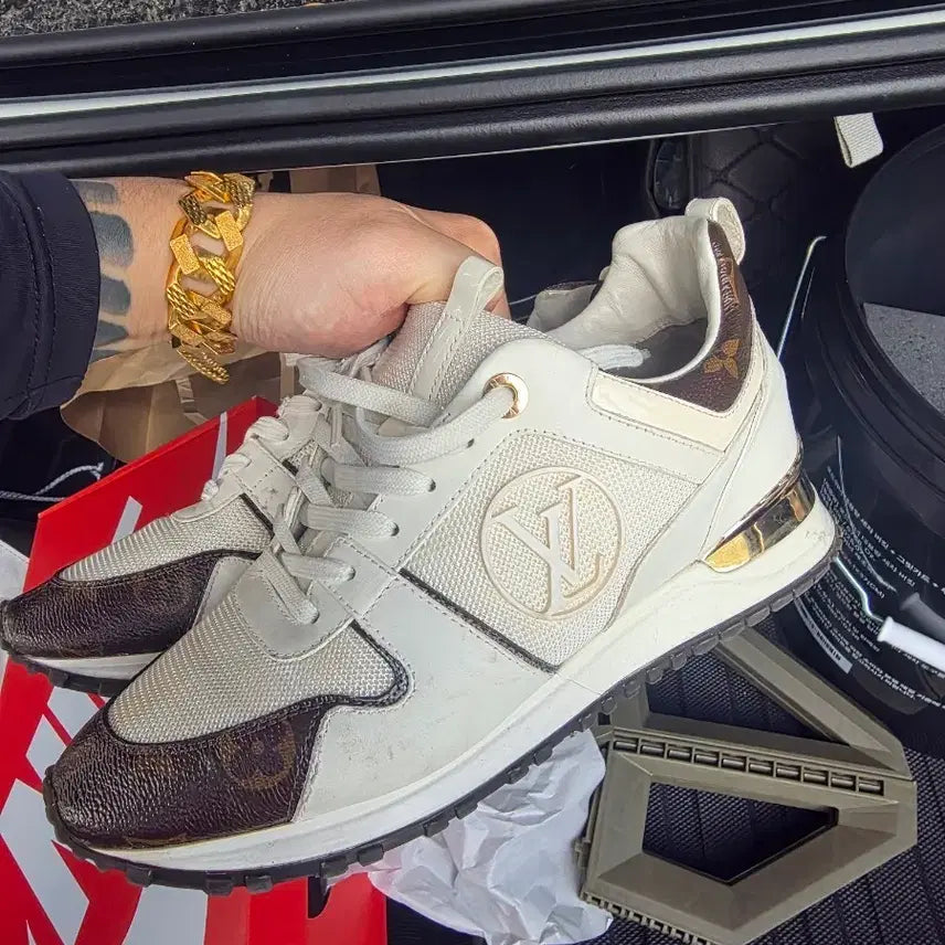 [BUNJANG] Louis Vuitton Run Away Sneakers / 루이비통런어웨이스니커즈