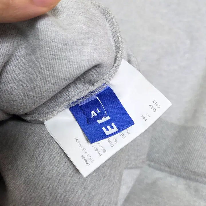 [BUNJANG] ATEEZ Ader Error Portrait Sweatshirt / 아더에러 맨투맨 그레이 A1