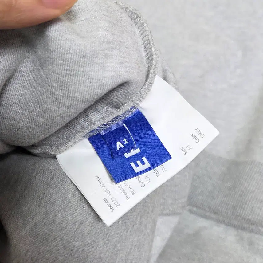 [BUNJANG] ATEEZ Ader Error Portrait Sweatshirt / 아더에러 맨투맨 그레이 A1