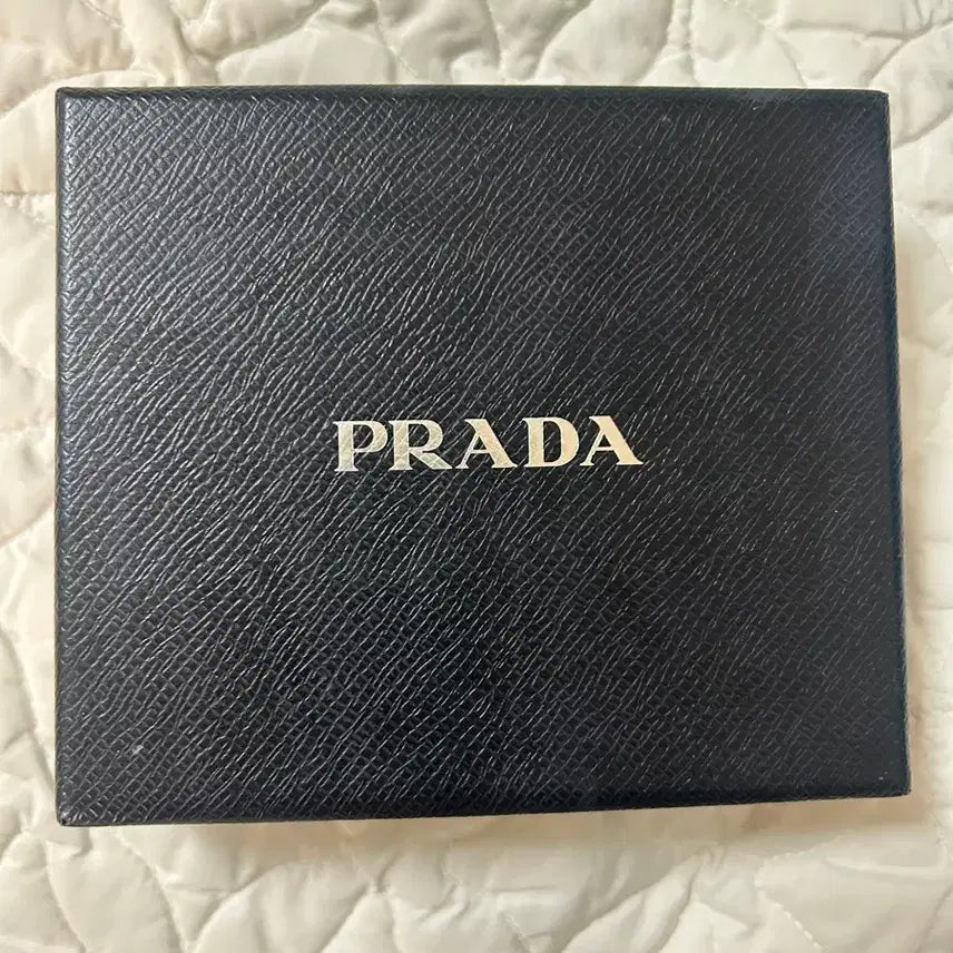 [BUNJANG] Prada Vitello Leather Slim Zipper Card Holder / 프라다 카드지갑 비텔로 가죽 슬림 지퍼 명함지갑 여성