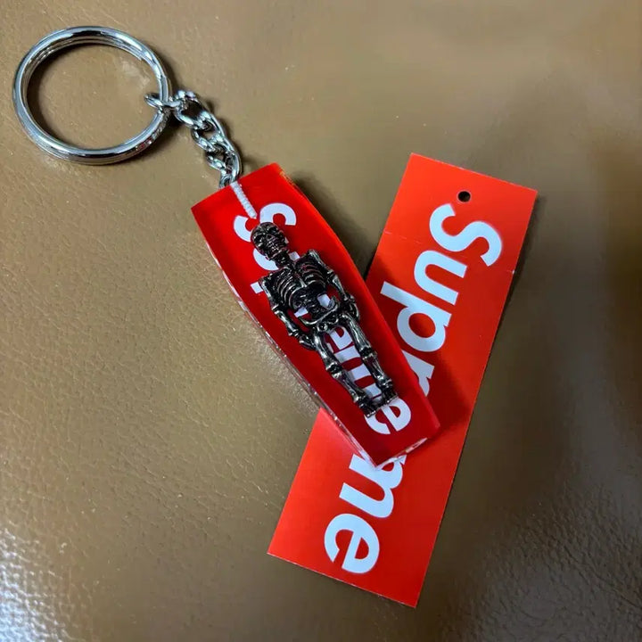 [BUNJANG] Supreme Skeleton Keychain Key Holder Red / 슈프림 키체인 키홀더 스켈레톤 레드