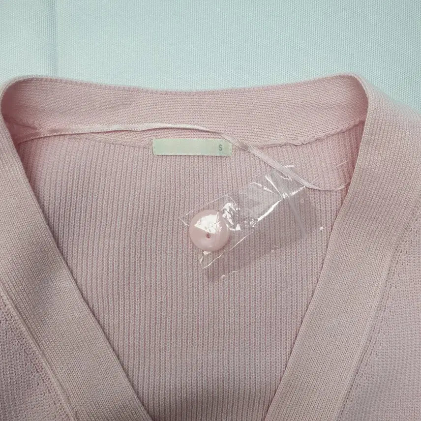 [BUNJANG] GU Pink Crop Knit Cardigan / 1138.GU 핑크 크롭 니트 가디건