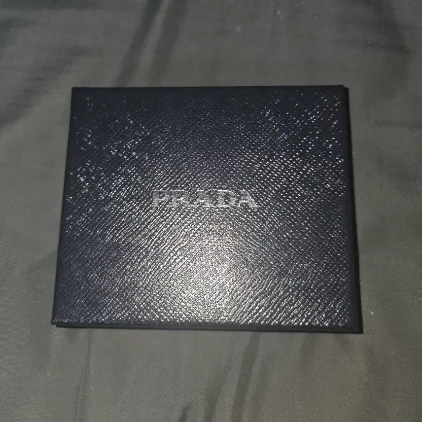 [BUNJANG] Prada Saffiano Wallet / (완전특가) 정품 프라다 사피아노 반지갑 블랙 판매 합니다!!