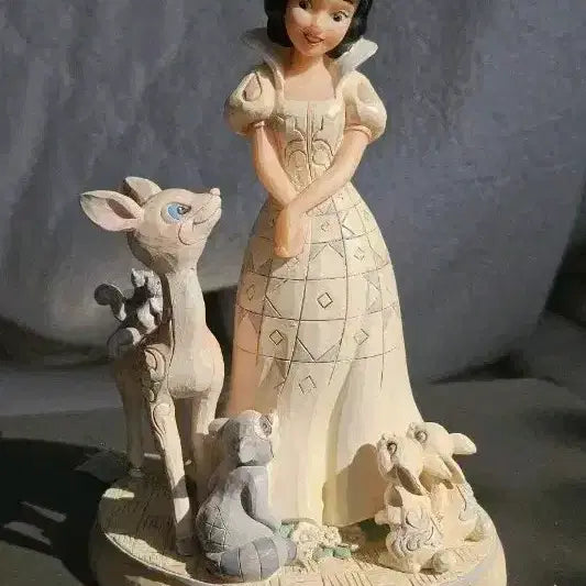 [BUNJANG] Disney Snow White Figure / 디즈니짐슈어 백설공주 피규어
