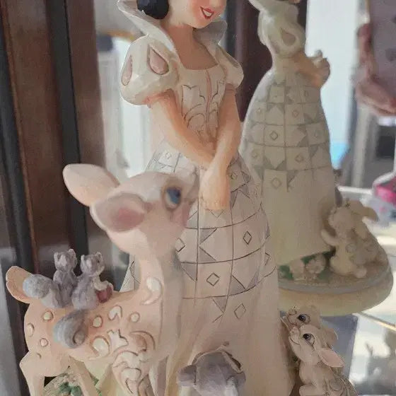 [BUNJANG] Disney Snow White Figure / 디즈니짐슈어 백설공주 피규어