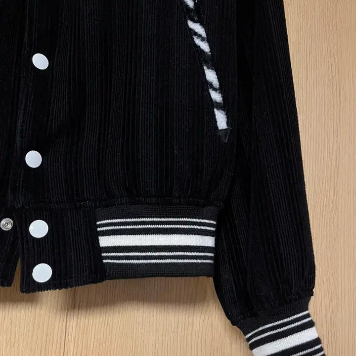 [BUNJANG] The Leetrs Corduroy Western Jacket / The letters 더 레터스 코듀로이 웨스턴 자켓