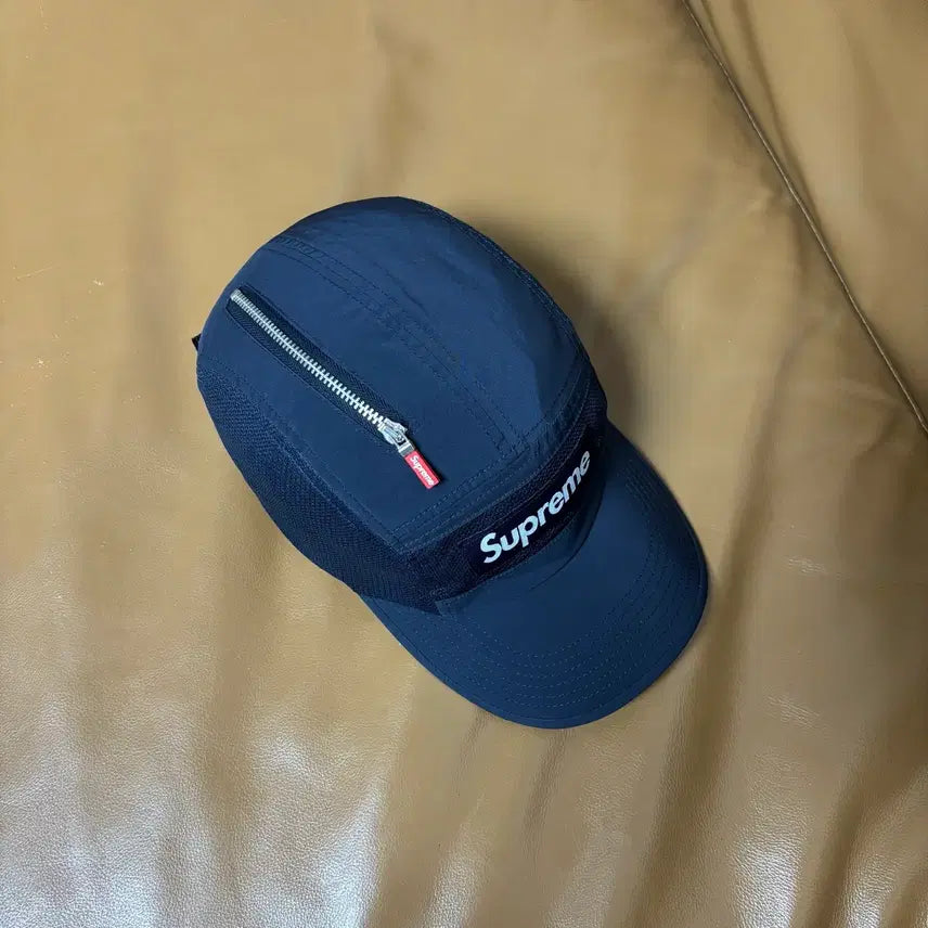 [SOLD OUT] 슈프림 캠프캡 모자 박스로고 집 메쉬 네이비