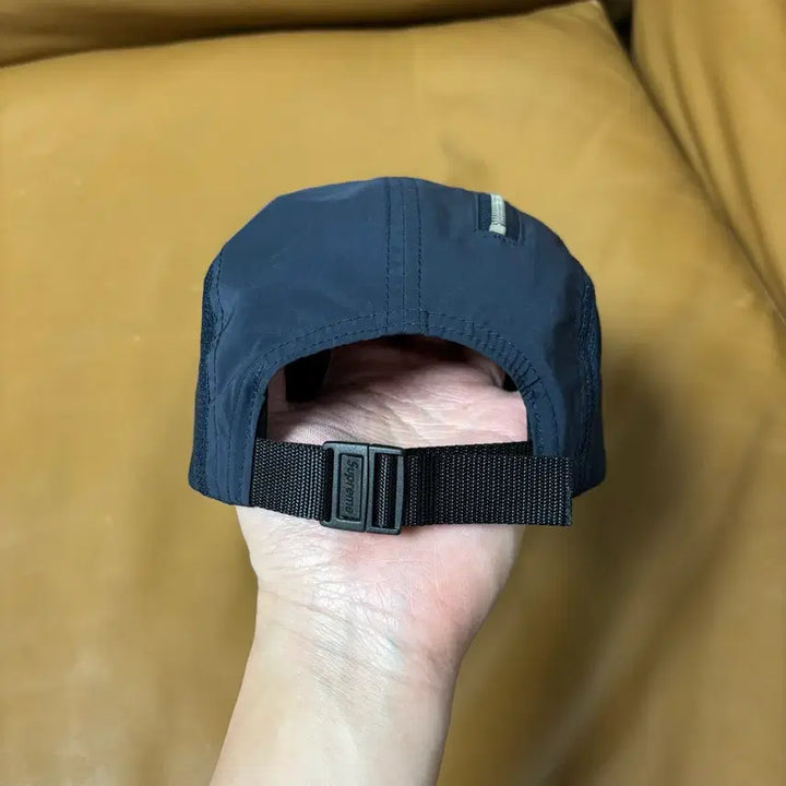 [SOLD OUT] 슈프림 캠프캡 모자 박스로고 집 메쉬 네이비