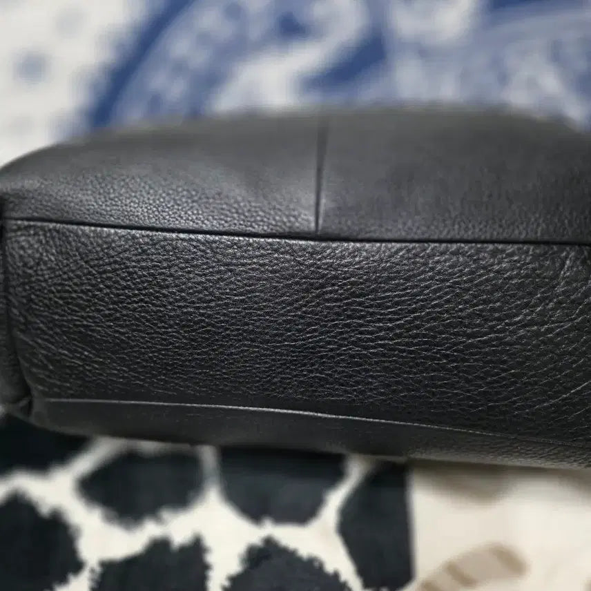 [BUNJANG] Coach Black Leather Chain Shoulder Bag / 코치 블랙 레더 체인 숄더백