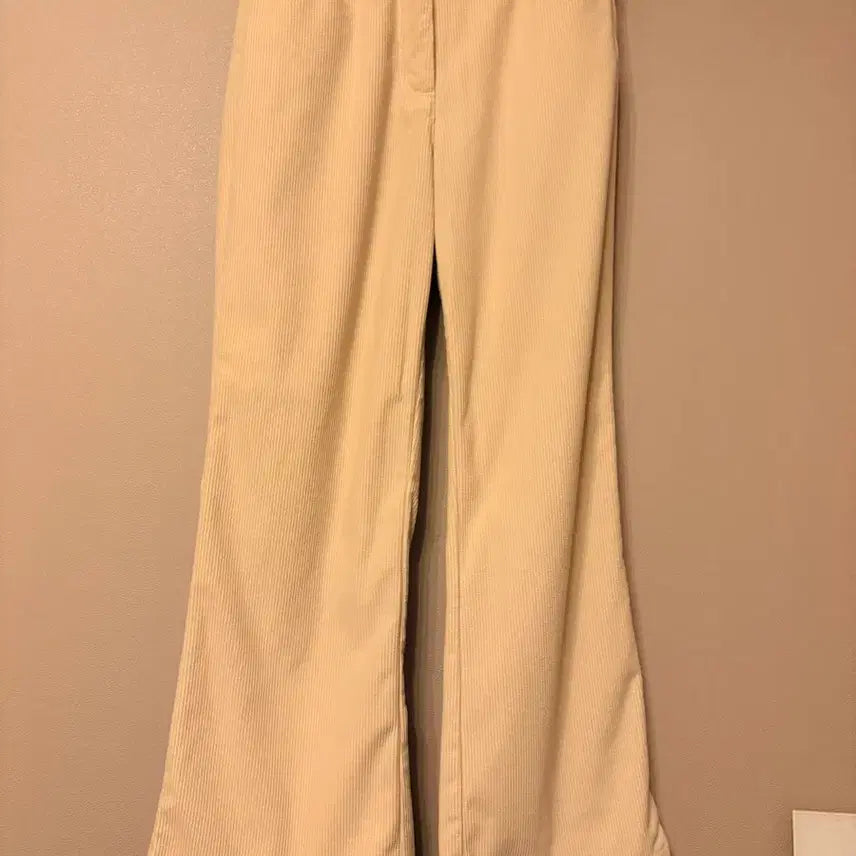 [BUNJANG] LE TROIS Corduroy Pants / LE TROIS 골덴 (2개금액) 바지 베이지,, 차콜 새상품