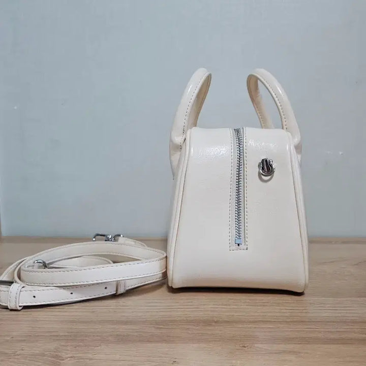 [BUNJANG] Diernese Wendy Cream Butter Shoulder Bag / 디어니스 패네 벤티 (Cream Butter)