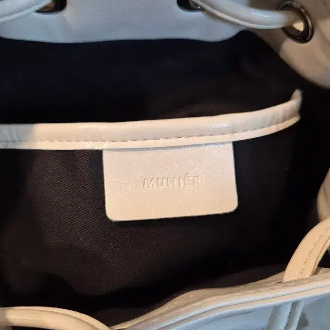 [BUNJANG] Munier Pocket Bucket Bag / 새상품급-뮤니에 POCKET BUCKET BAG