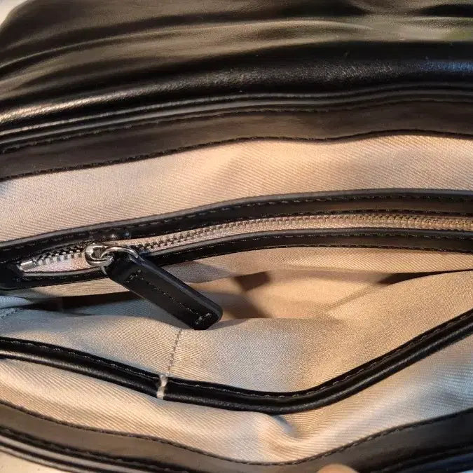 [BUNJANG] Stand Oil Fluffy Mini Bag - Black / 새상품급-스탠드오일 플러피 미니백 블랙