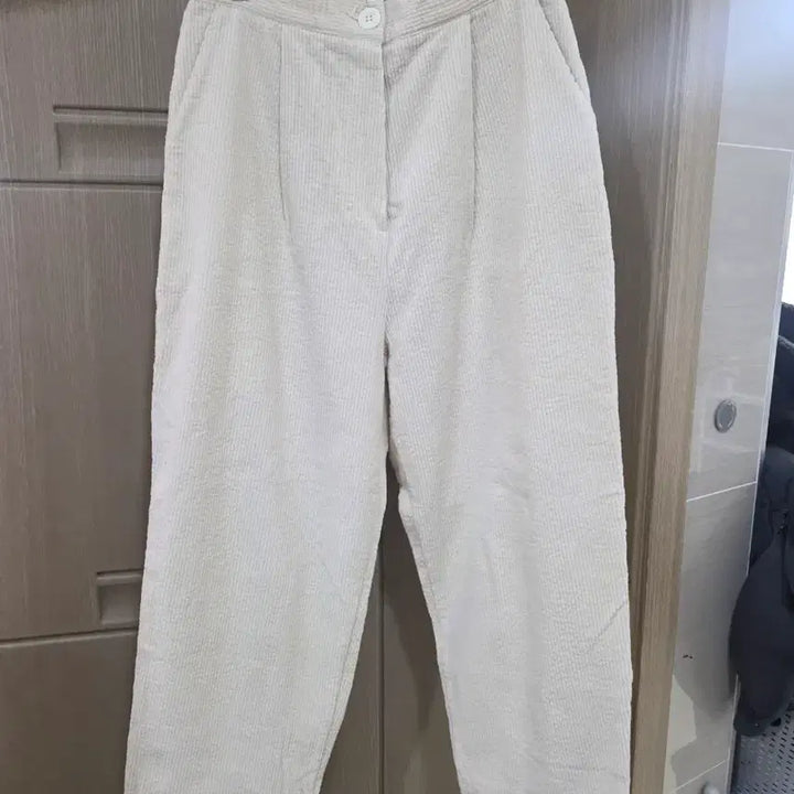 [BUNJANG] Ivory Wide Corduroy Pants / 아이보리 와이드 골덴바지 새상품
