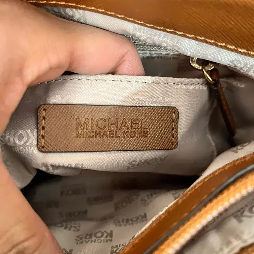 [BUNJANG] Michael Kors Navy/Brown Tote Bag / 마이클코어스 네이비/브라운 토트백