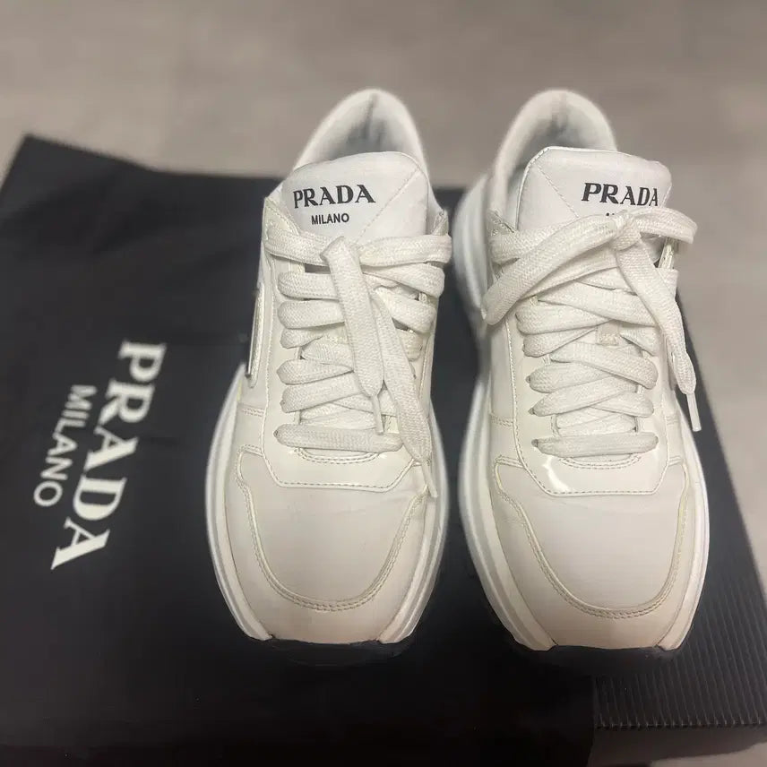 [BUNJANG] Prada Sneakers White 36.5 / 프라다 prada 여성 스니커즈 화이트 36.5 235 사이즈