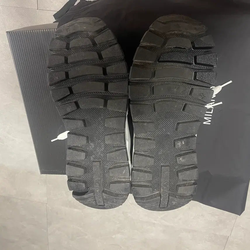 [BUNJANG] Prada Sneakers White 36.5 / 프라다 prada 여성 스니커즈 화이트 36.5 235 사이즈